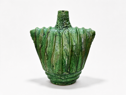 Gabari with shoulders